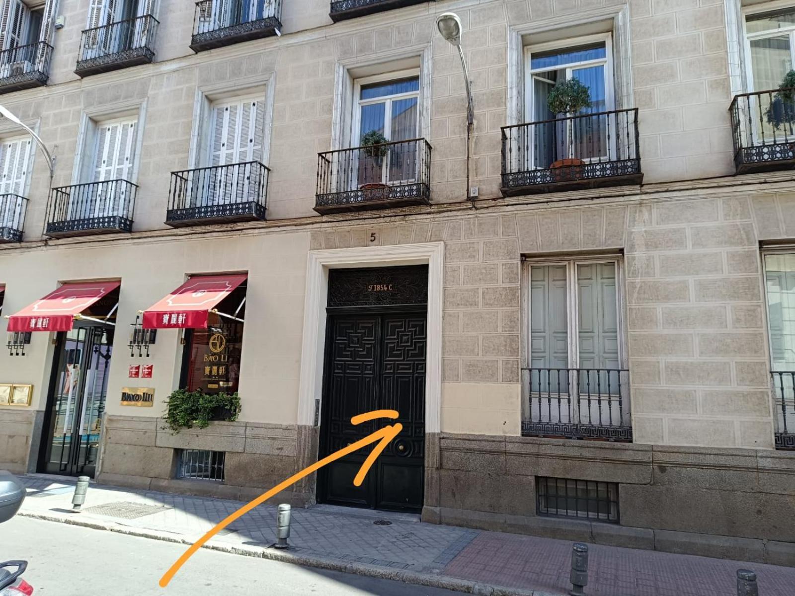 Hostel Latimoamericano Masculino Madrid Ngoại thất bức ảnh